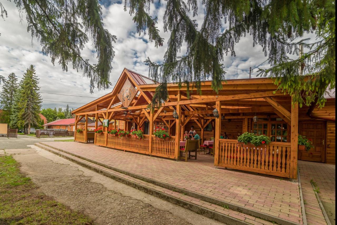 Lipicai Hotel Es Etterem Szilvásvárad المظهر الخارجي الصورة