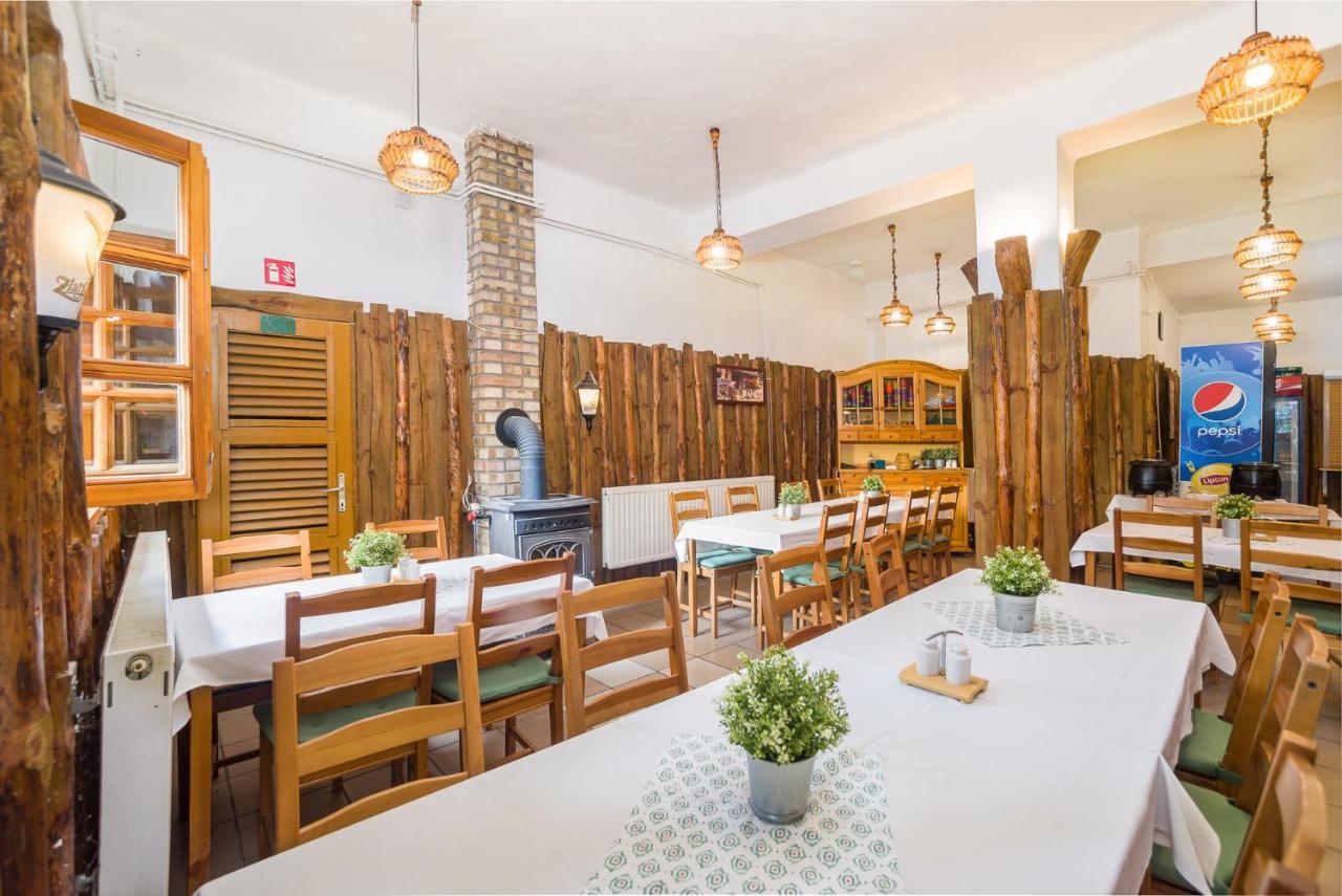 Lipicai Hotel Es Etterem Szilvásvárad المظهر الخارجي الصورة
