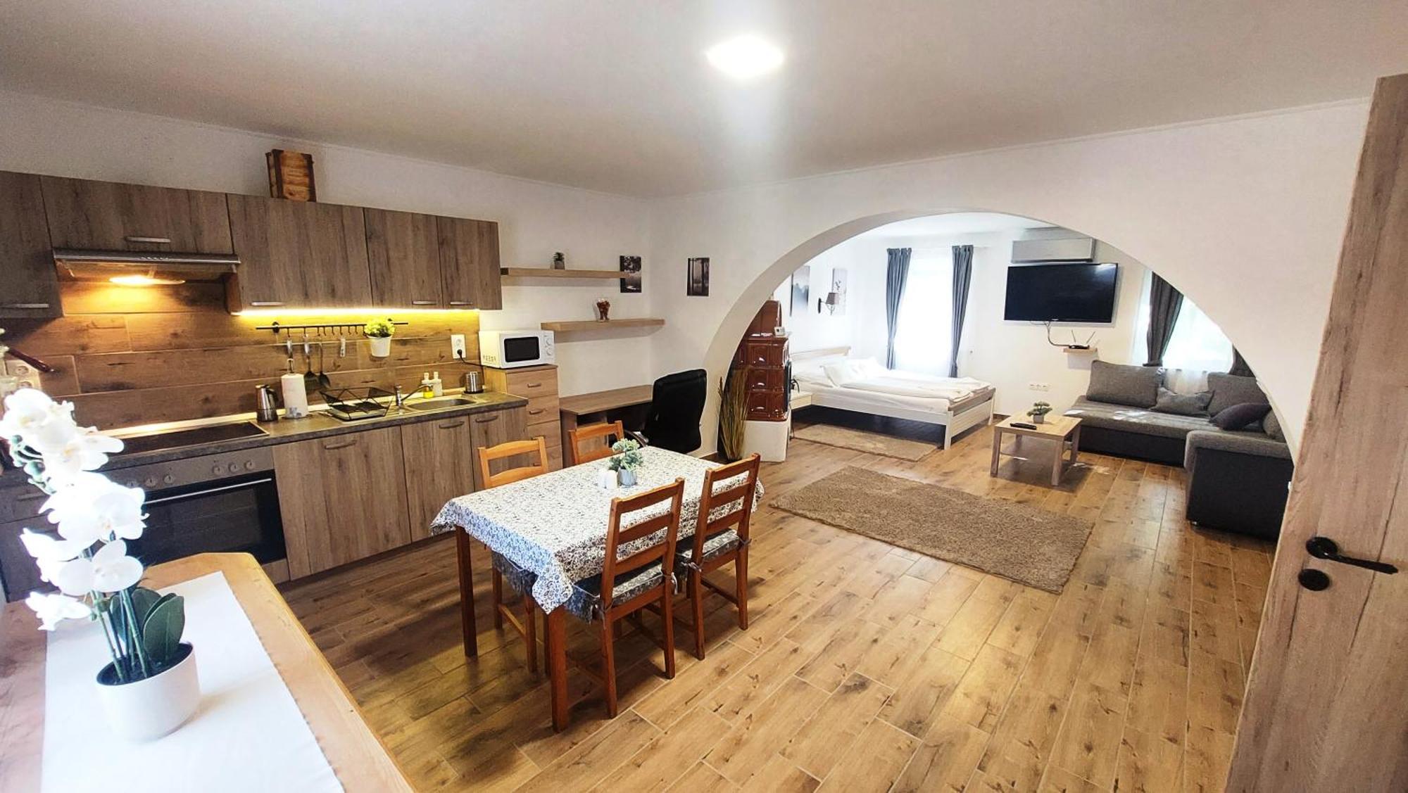 Lipicai Hotel Es Etterem Szilvásvárad المظهر الخارجي الصورة